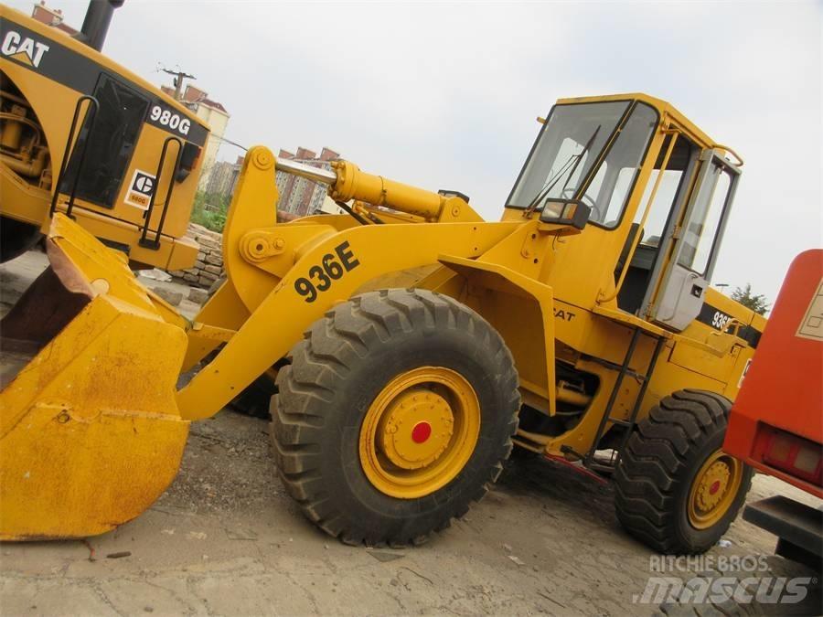 CAT 936 E Kolesové nakladače