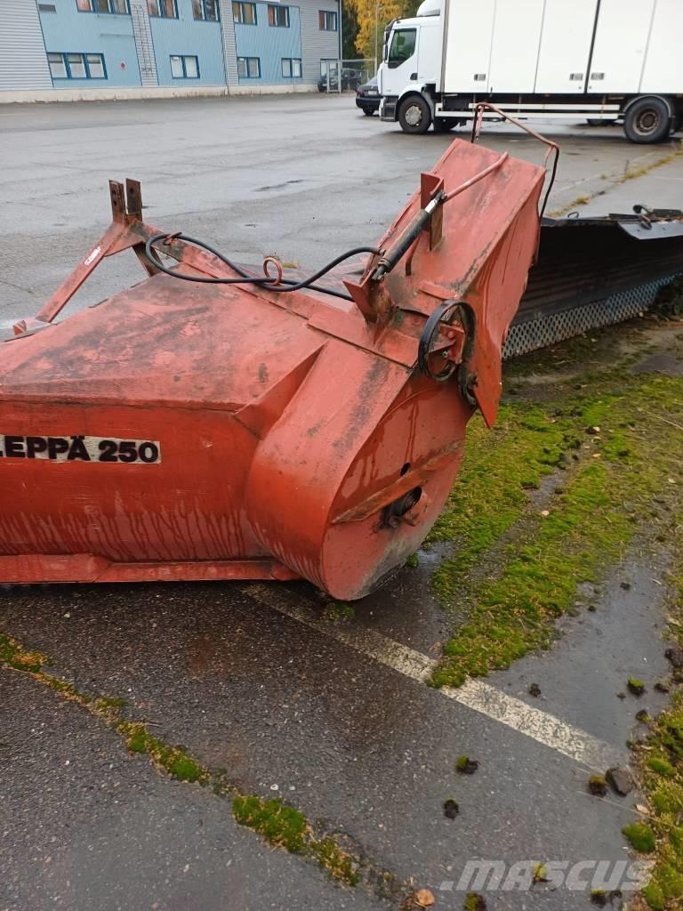 Leppä Leppä 250 Snehové frézy