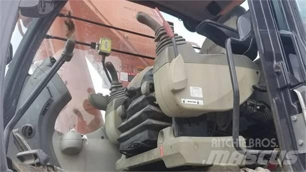 Hitachi ZX 670 Pásové rýpadlá