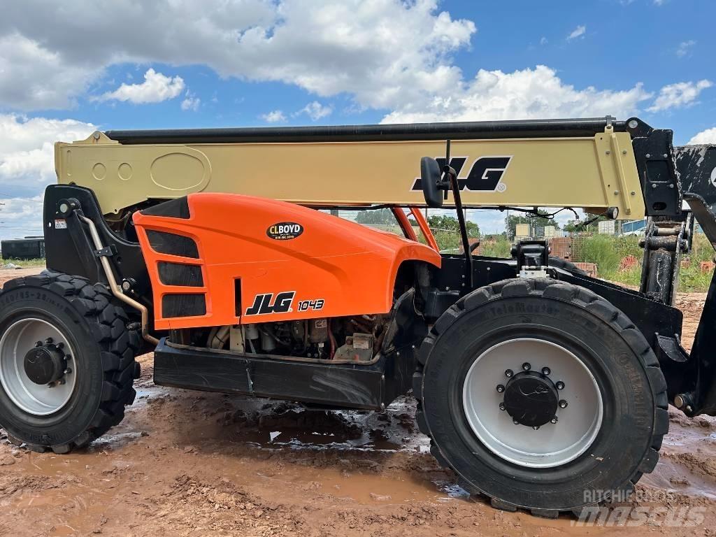 JLG Telehandler Teleskopické manipulátory