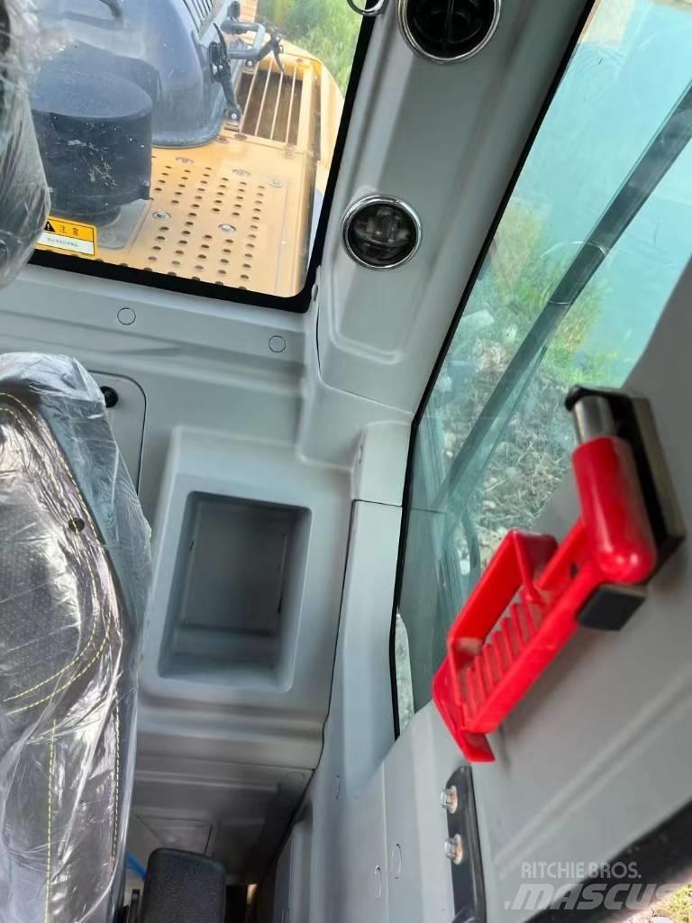 XCMG XE200DA Pásové rýpadlá