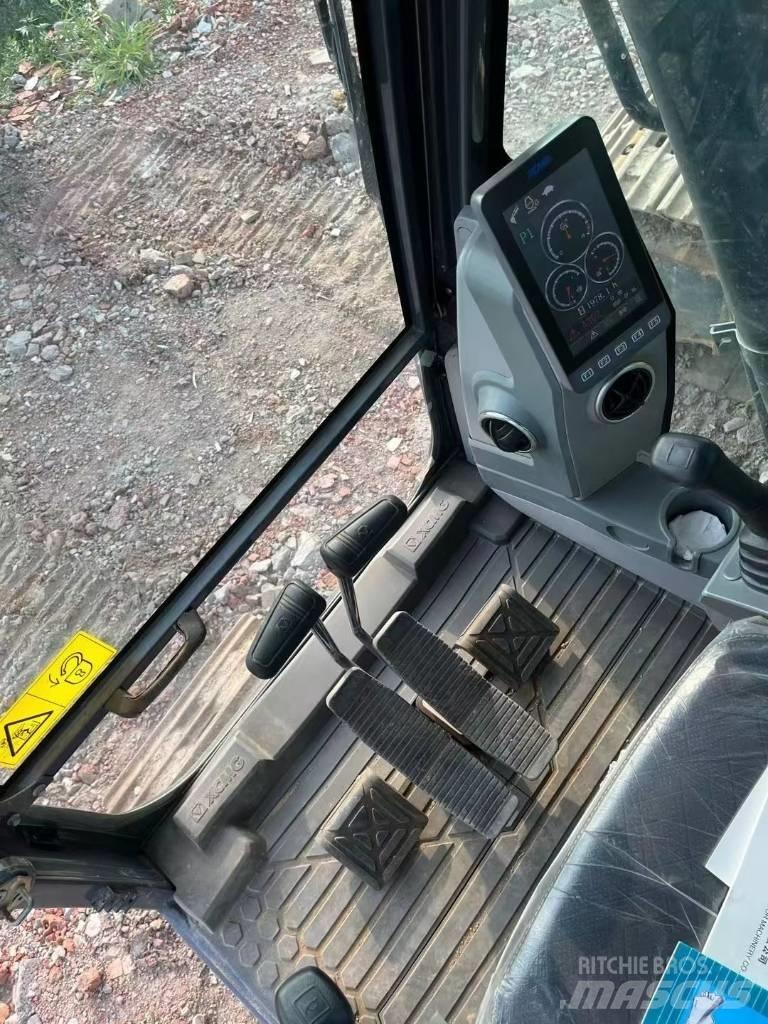 XCMG XE200DA Pásové rýpadlá