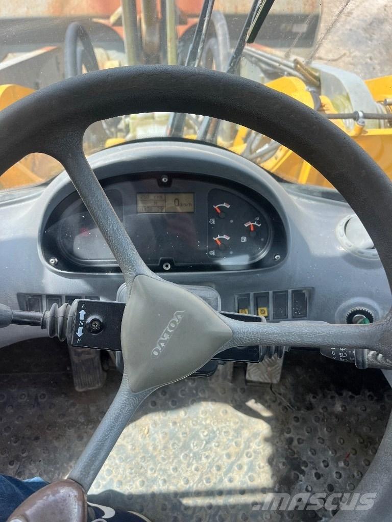 Volvo L 180 E Kolesové nakladače