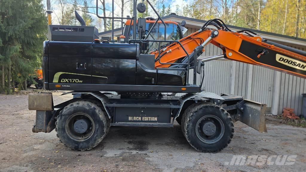 Doosan DX 170 W Kolesové rýpadlá
