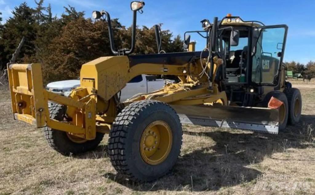 CAT 140M Grejdery