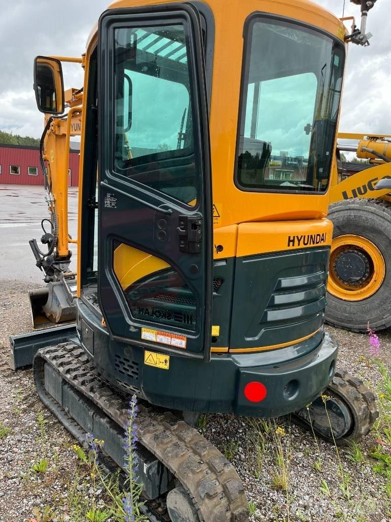 Hyundai R25Z-9 AK Mini rýpadlá < 7t