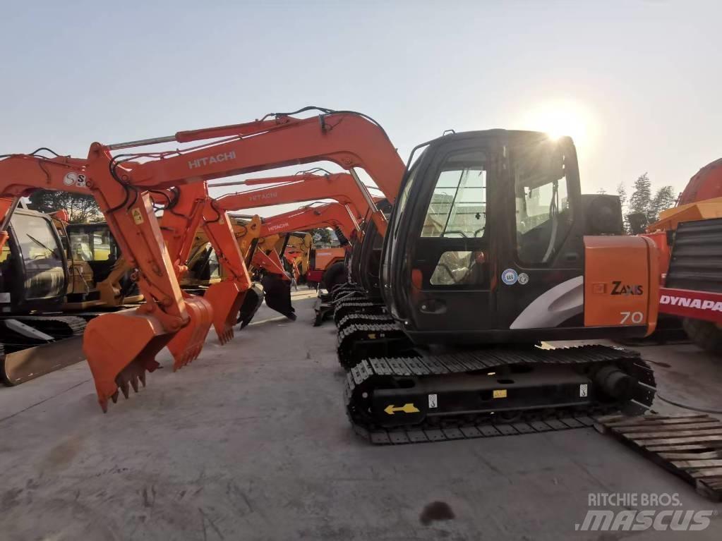 Hitachi ZX 70 Pásové rýpadlá