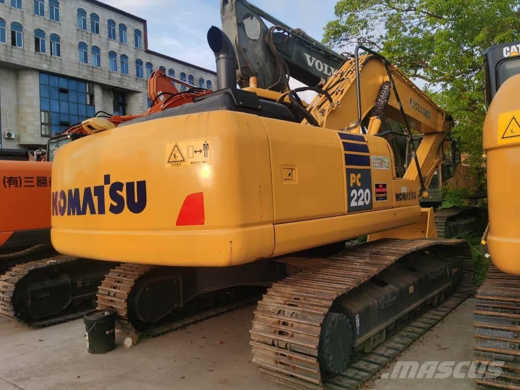 Komatsu PC 220-7 Pásové rýpadlá