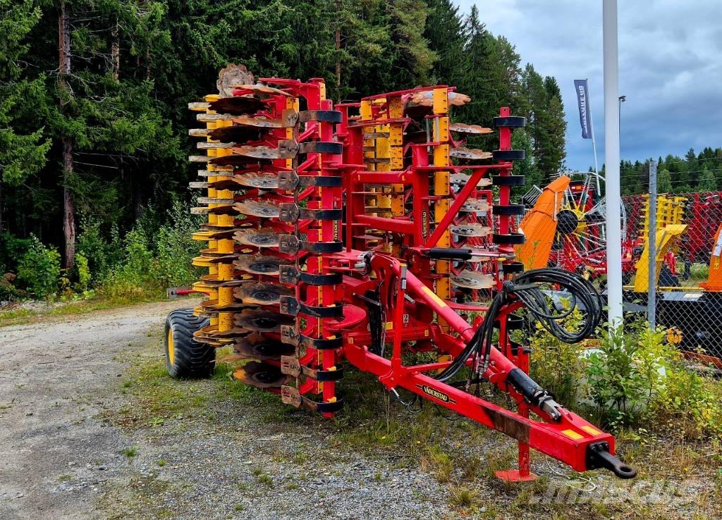 Väderstad Carrier525 Kultivátory