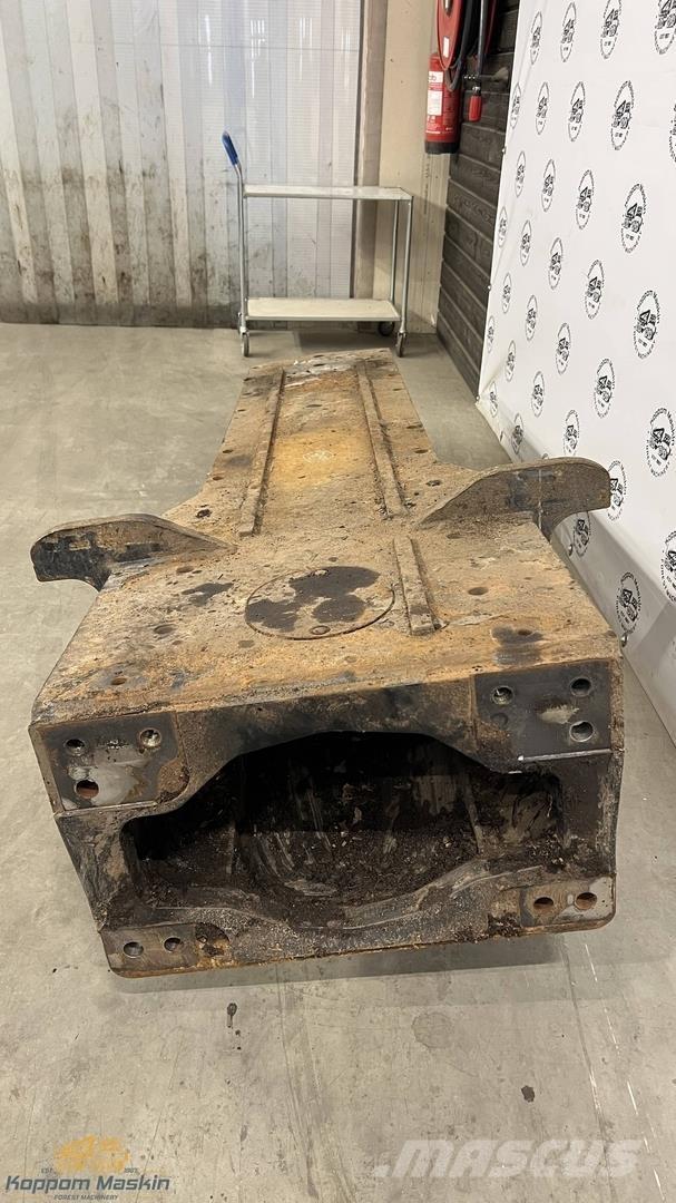 Komatsu 845 Ďalšie komponenty