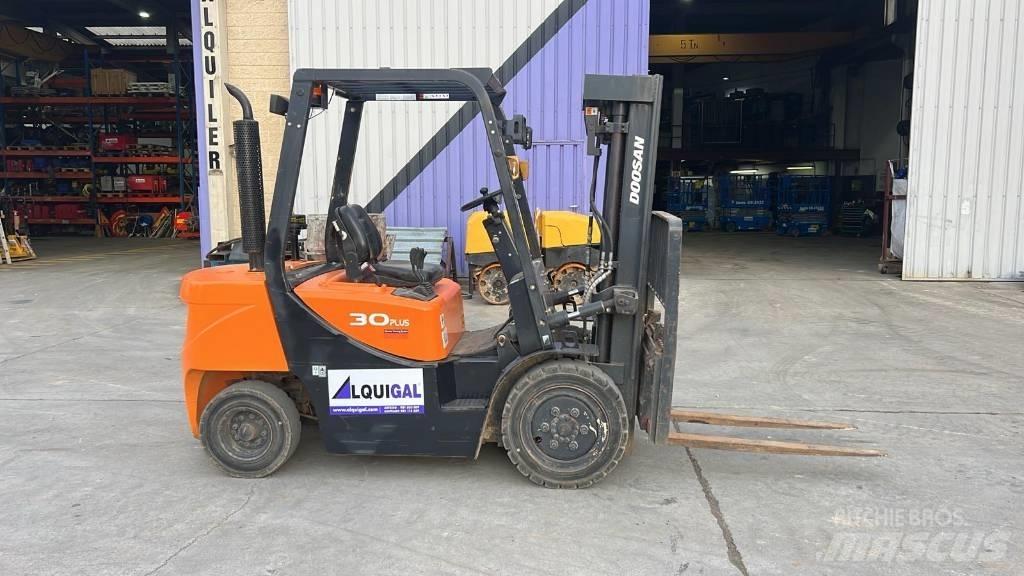Doosan D 30 G Dieselové vozíky