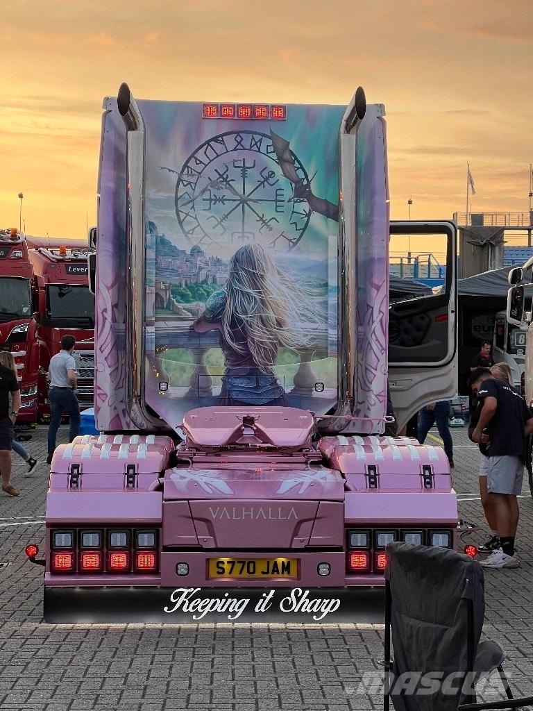 Hino 700 Hákový nosič kontajnerov