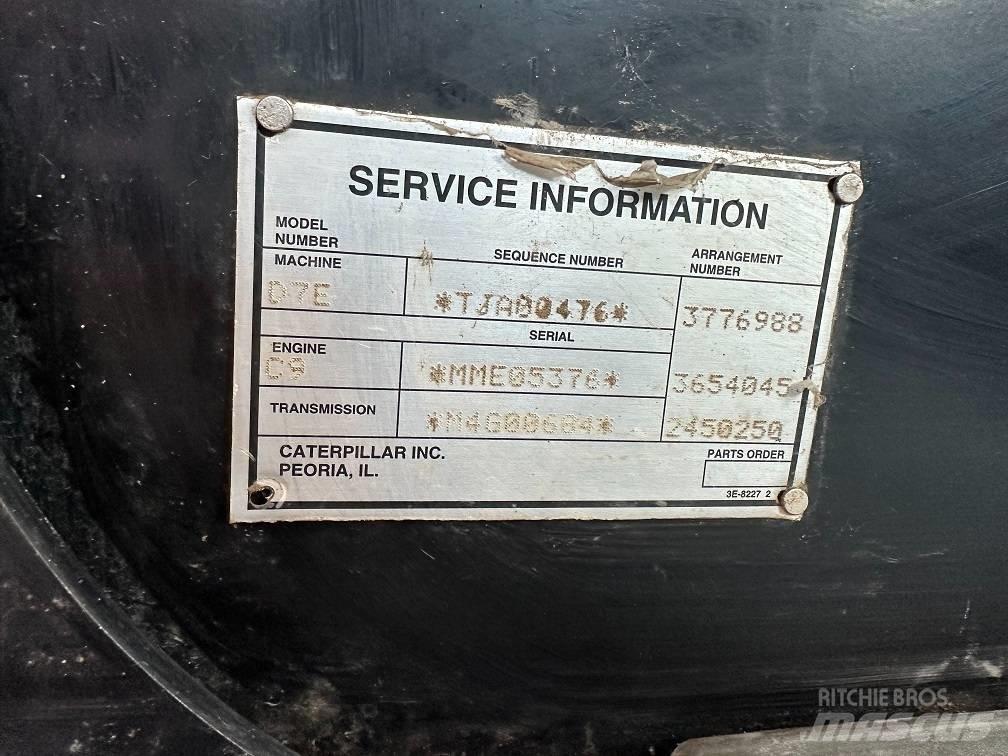 CAT D7E Pásové dozéry