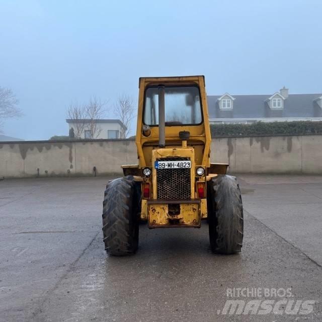 CAT 910 Kolesové nakladače