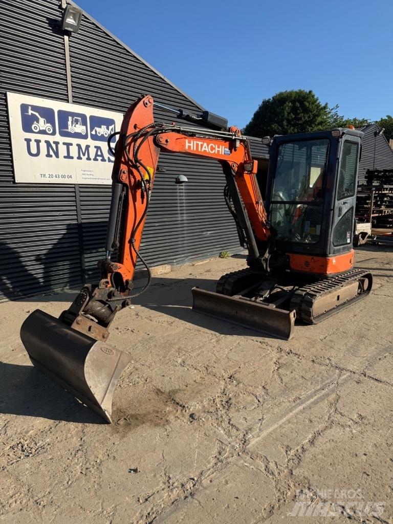 Hitachi ZX 33 Pásové rýpadlá