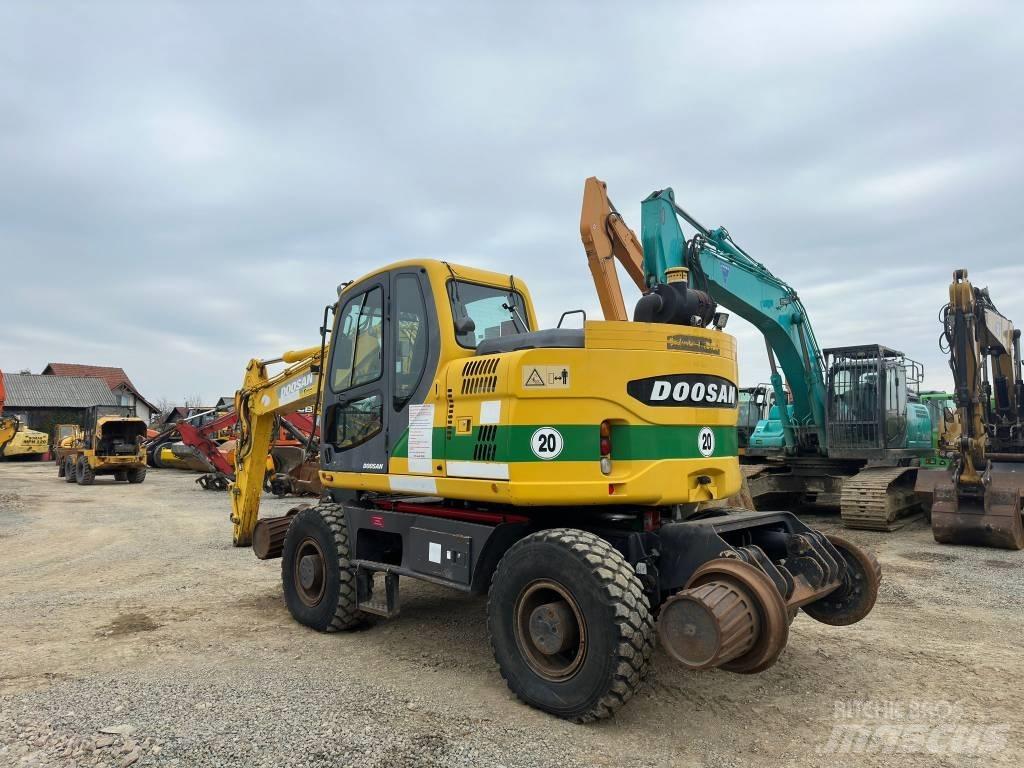 Doosan DX 160 WR Kolesové rýpadlá