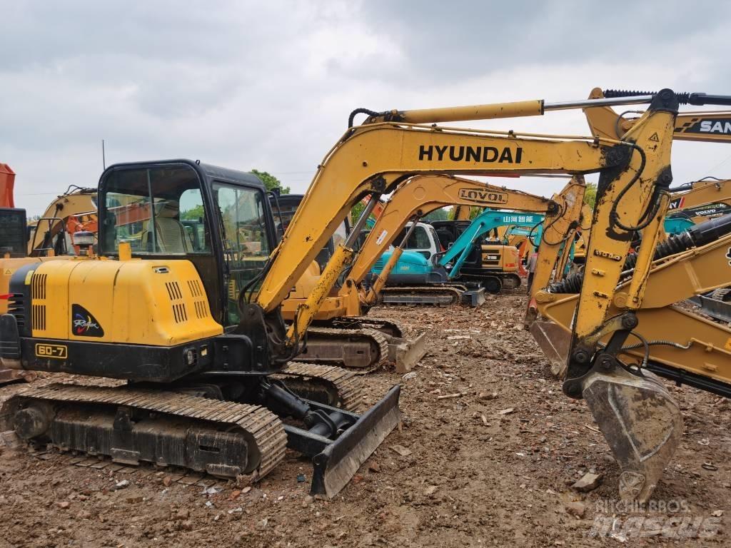 Hyundai R60 Pásové rýpadlá
