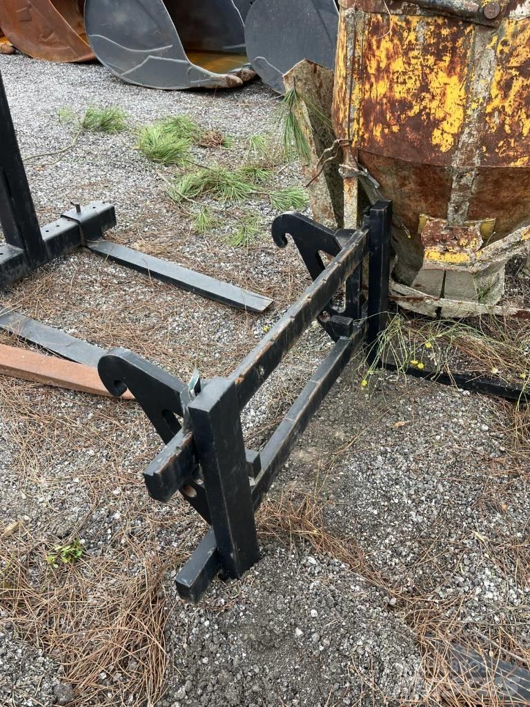 Volvo L 30, L25, L28 Kolesové nakladače