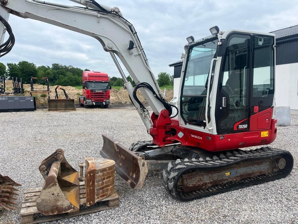Takeuchi TB260 Mini rýpadlá < 7t