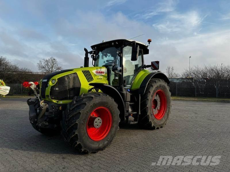CLAAS AXION 830 Traktory