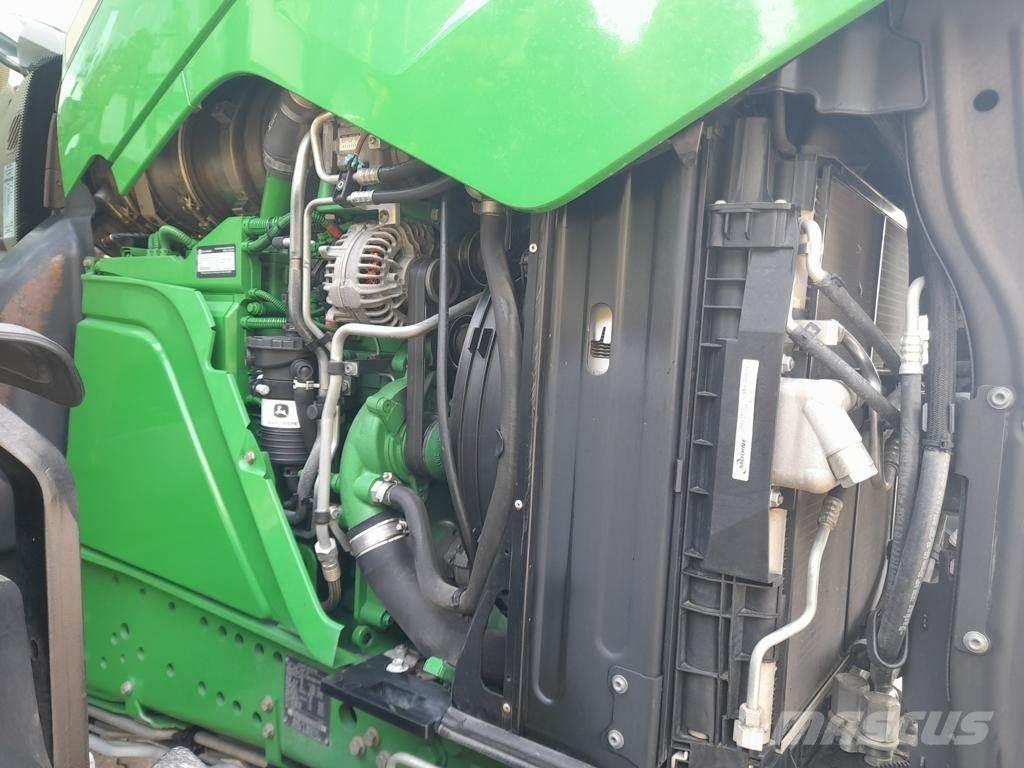 John Deere 6155R Traktory
