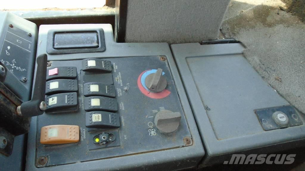 CAT 924 G HL Kolesové nakladače