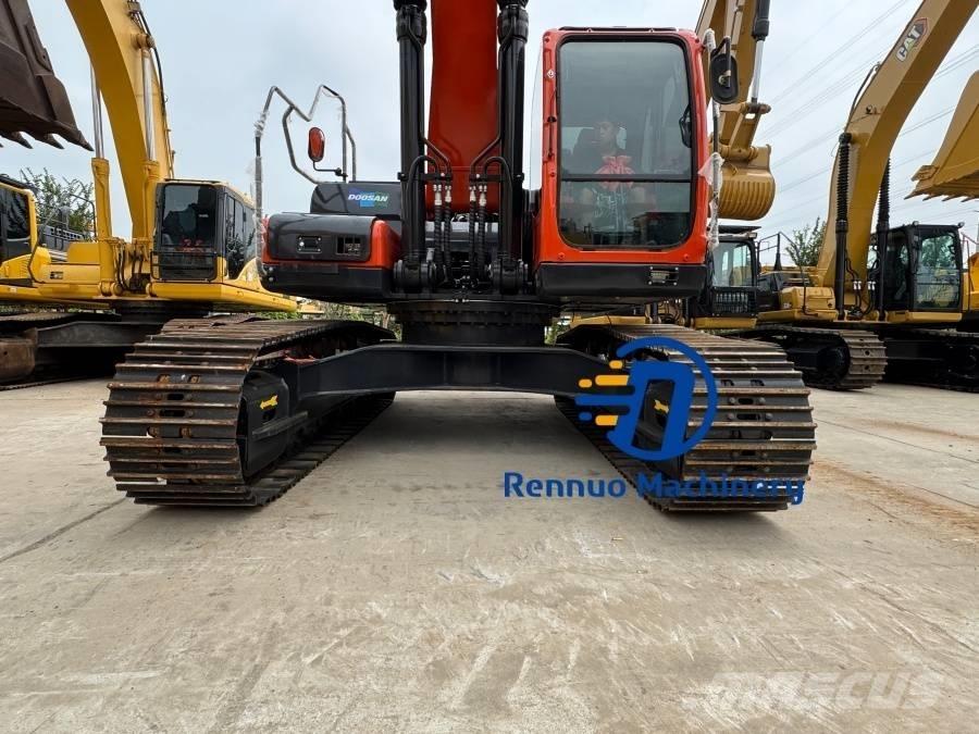 Doosan DX 340 Pásové rýpadlá