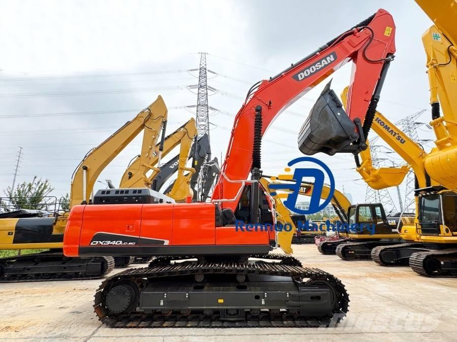 Doosan DX 340 Pásové rýpadlá