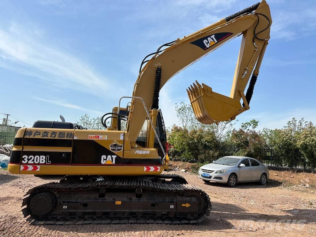 CAT 320 B L Pásové rýpadlá