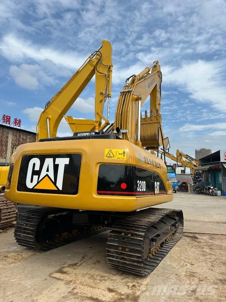 CAT 320 D Pásové rýpadlá