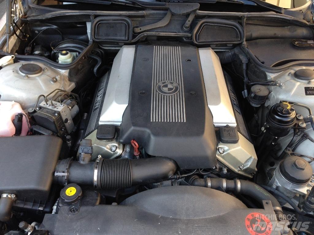 BMW GH-GG35 Automobily
