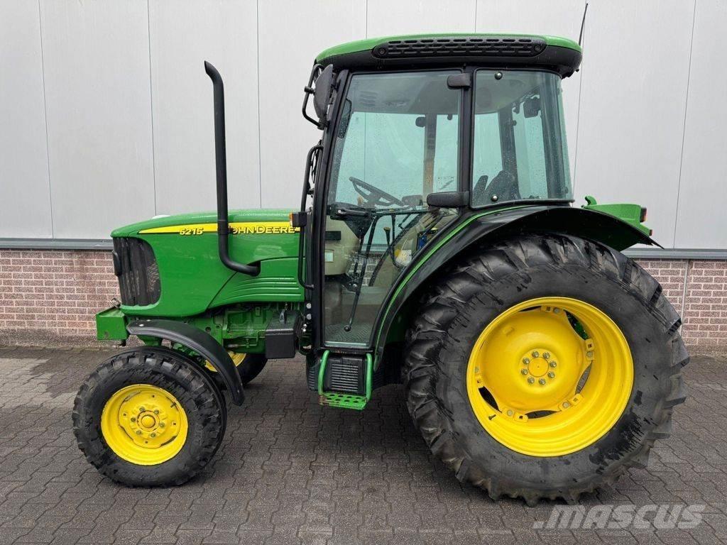 John Deere 5215 Posýpače soli a piesku