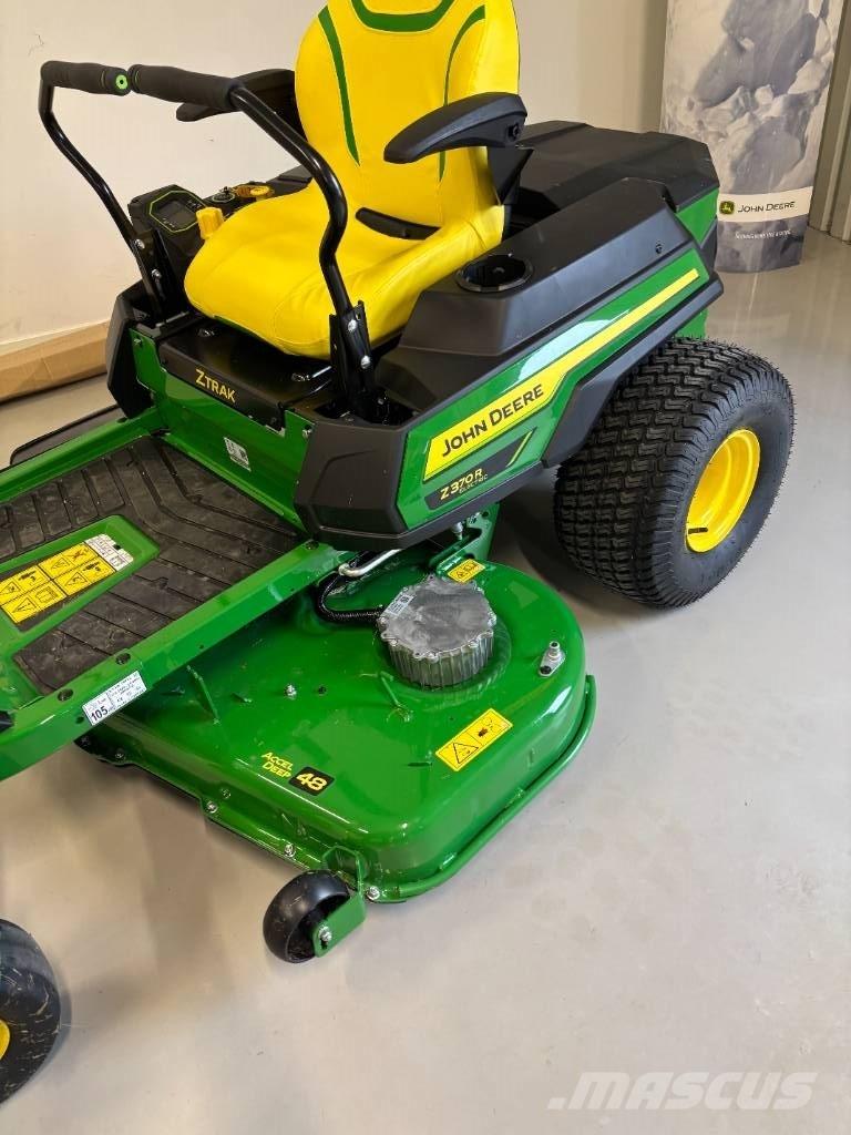 John Deere Z370R Samochodné kosačky