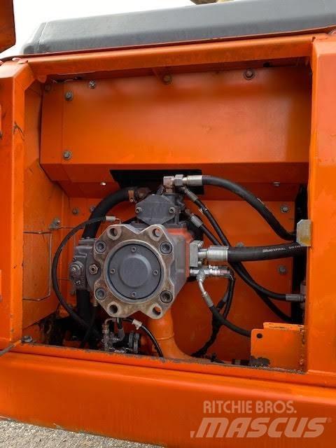 Doosan DX 225 NLC Pásové rýpadlá