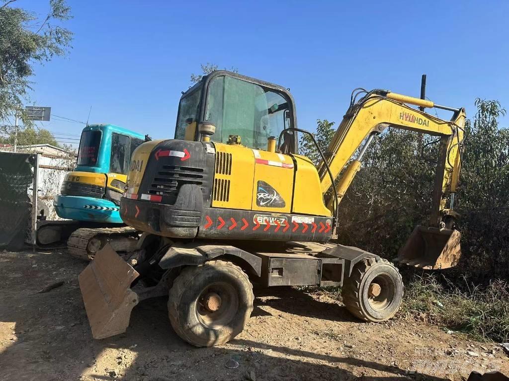Hyundai R60W-7 Pásové rýpadlá
