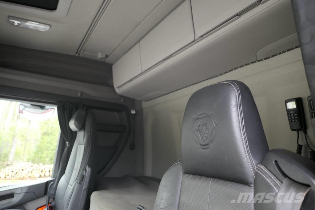 Scania R500 B6x2*4NB Hákový nosič kontajnerov