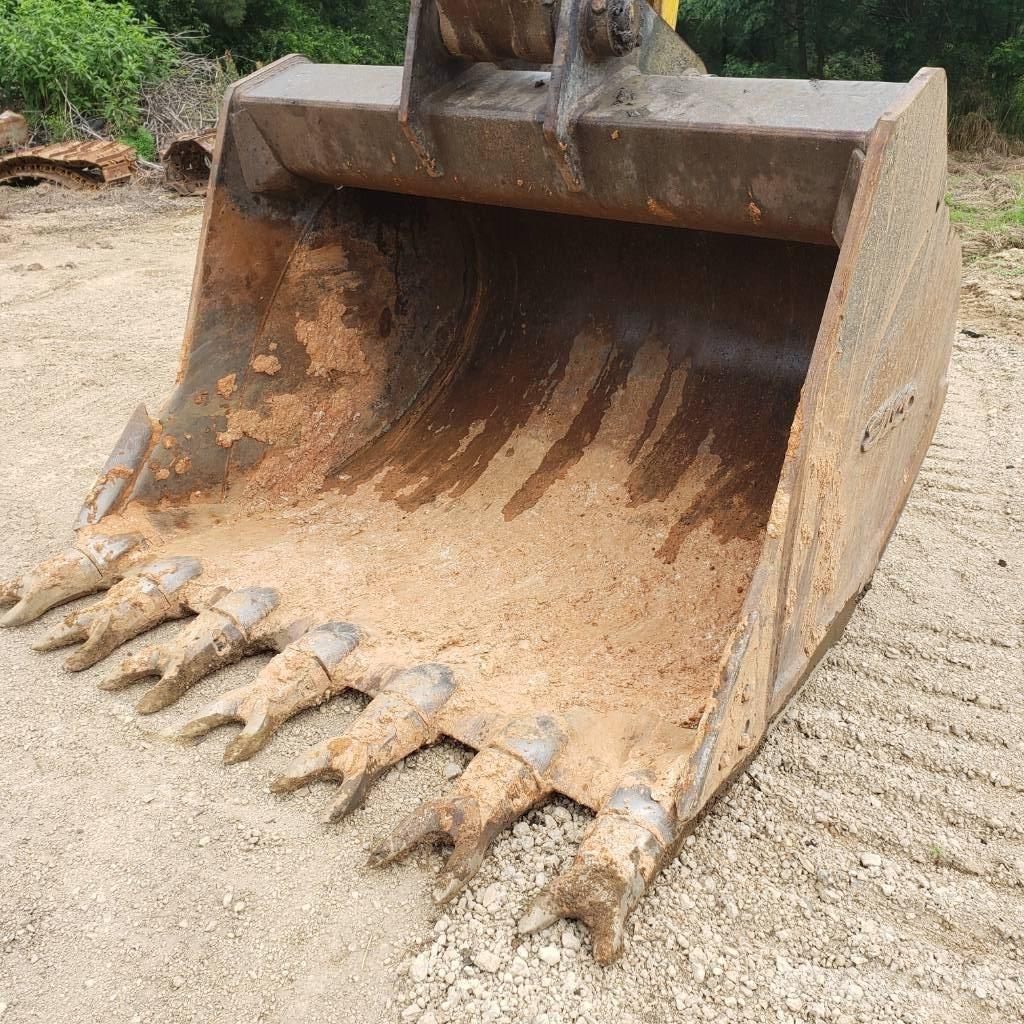 Komatsu PC 490 LC-11 Pásové rýpadlá