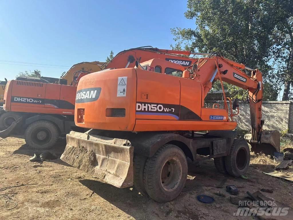 Doosan DH210W Kolesové rýpadlá