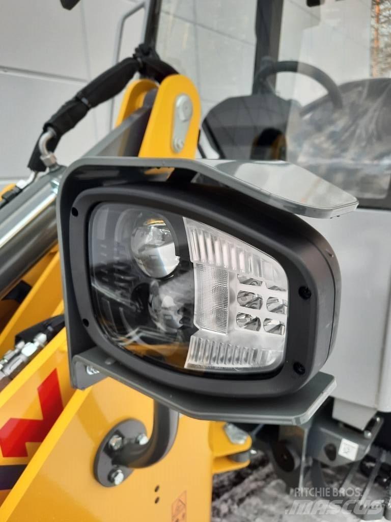 Wacker Neuson WL 28 Kolesové nakladače
