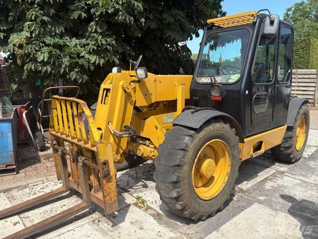 CAT TH62 Teleskopické nakladače pre poľnohospodárstvo