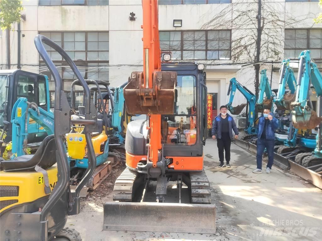 Hitachi ZX 30 U Mini rýpadlá < 7t