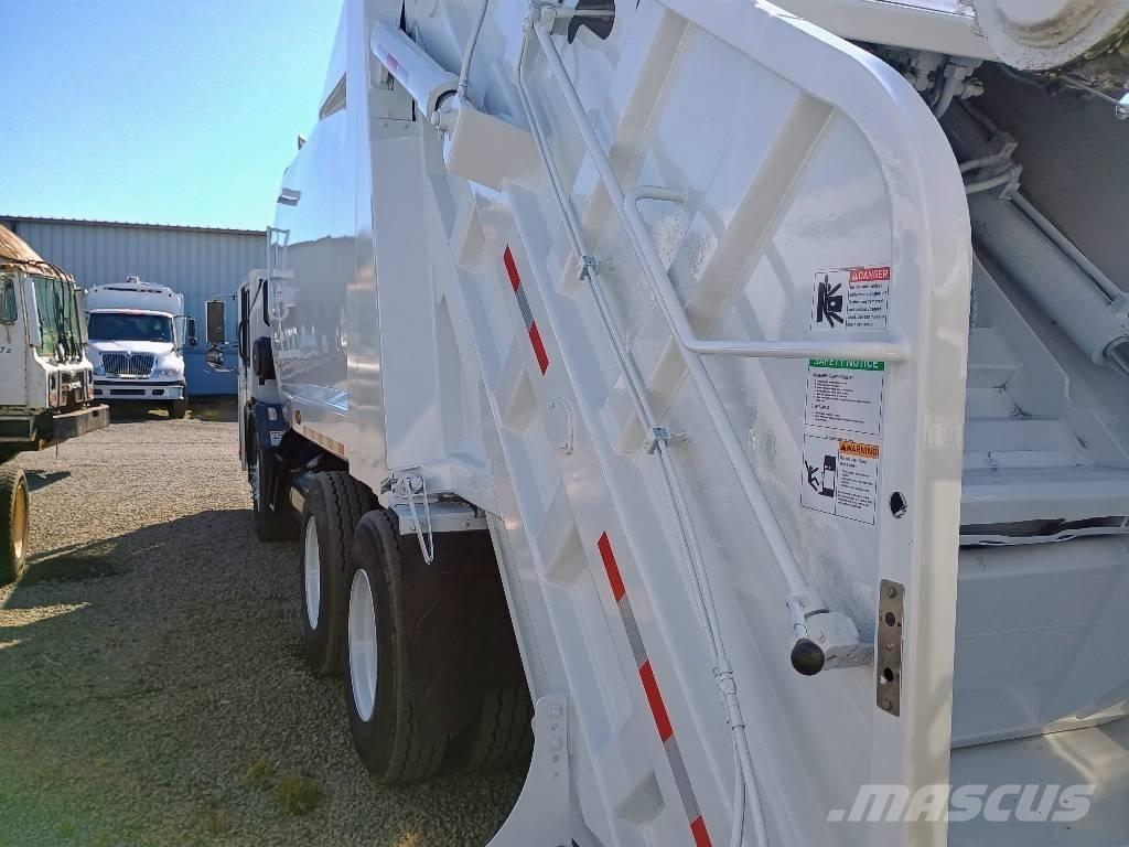  Crane Carrier LE Smetiarske vozidlá