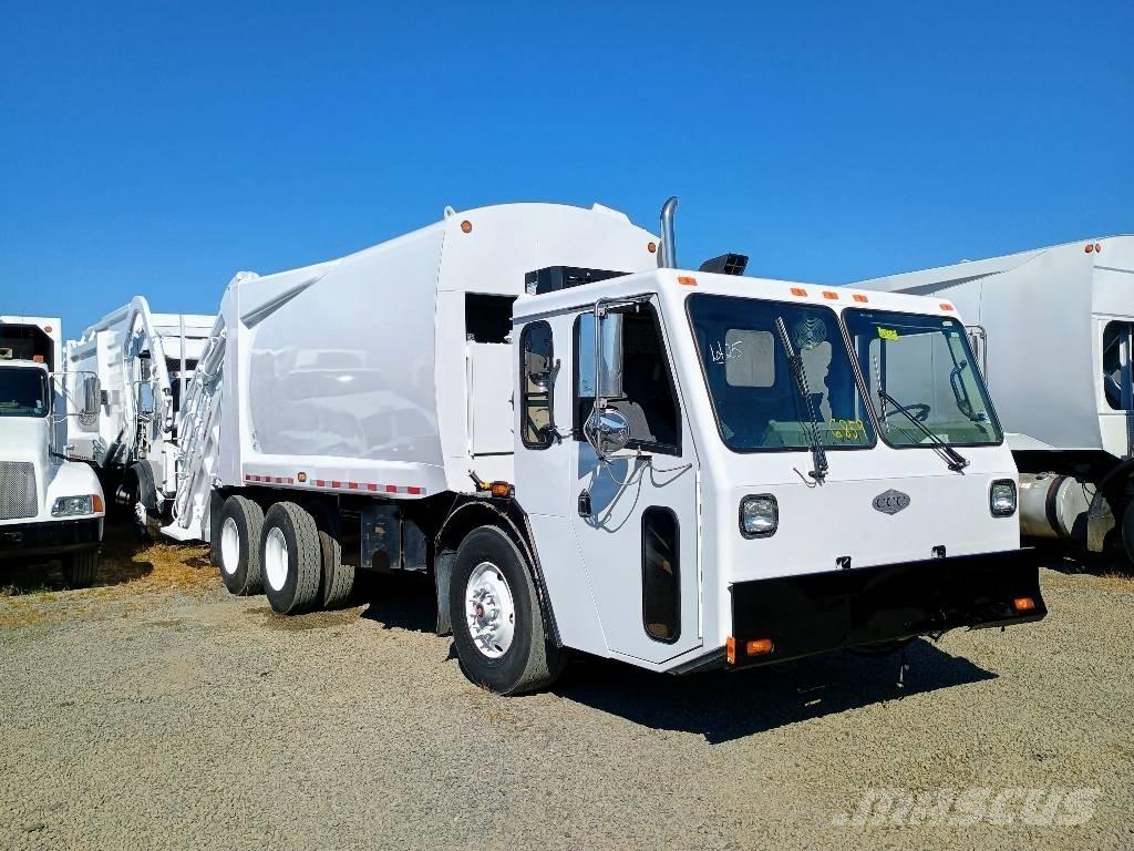  Crane Carrier LE Smetiarske vozidlá