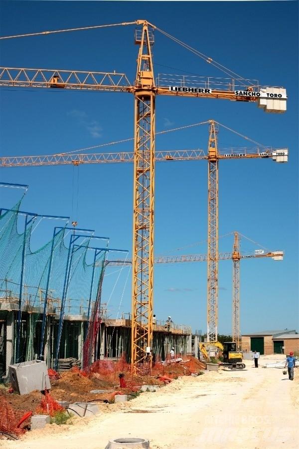 Liebherr 40LC Stavebné žeriavy