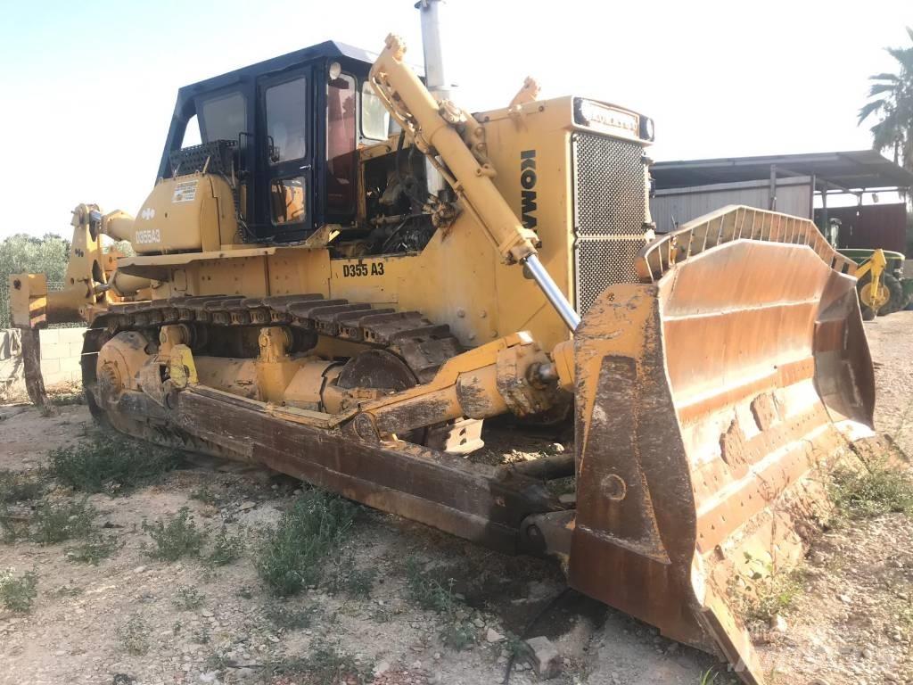 Komatsu D355A-3 Pásové dozéry