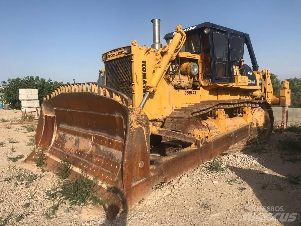 Komatsu D355A-3 Pásové dozéry