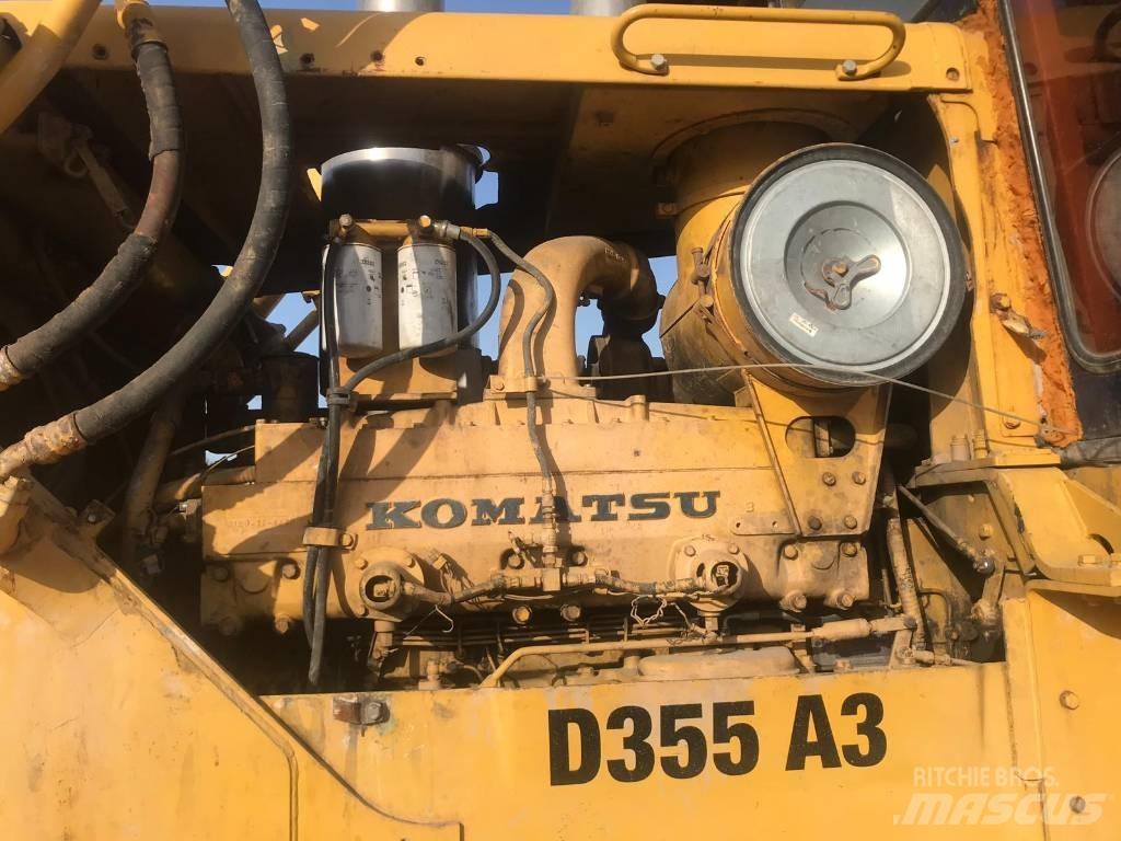 Komatsu D355A-3 Pásové dozéry