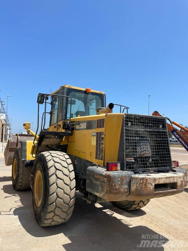 Komatsu WA 380 Kolesové nakladače