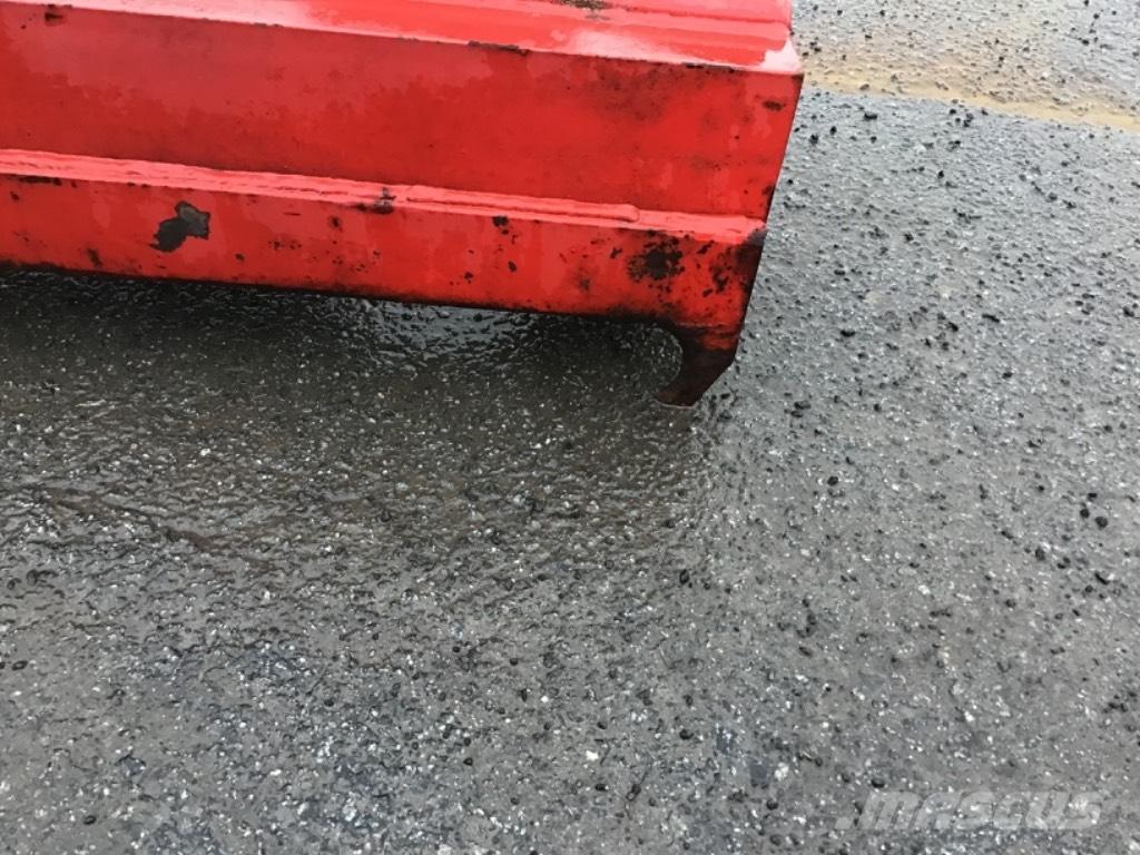 Evi Giljotiinikoura Lodné háky