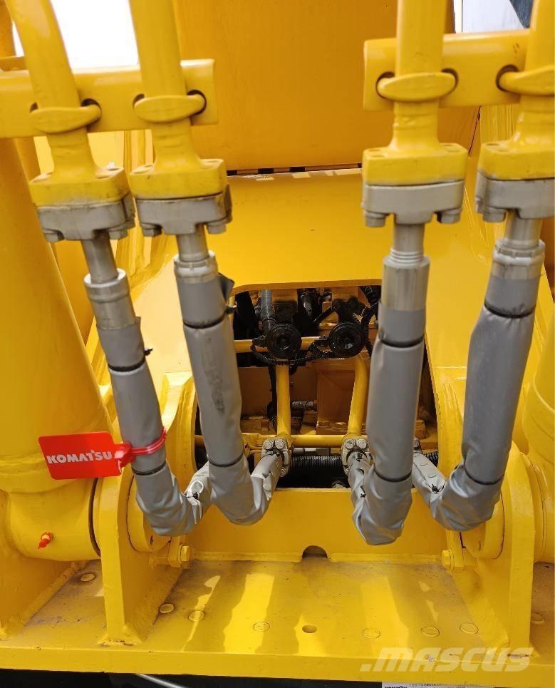 Komatsu PC 210 LC Pásové rýpadlá